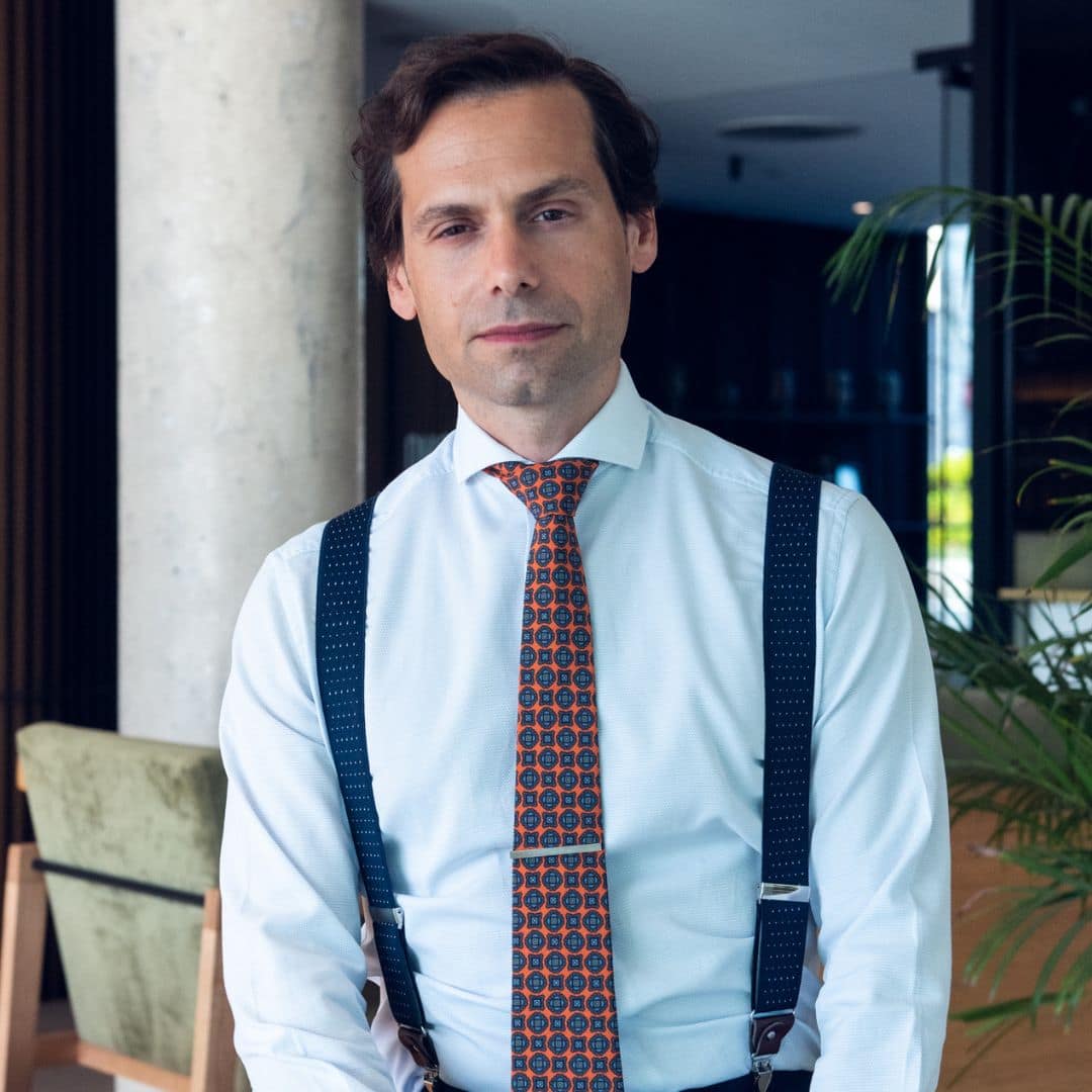 Defensa legal en fraude fiscal con un enfoque experto y estratégico.