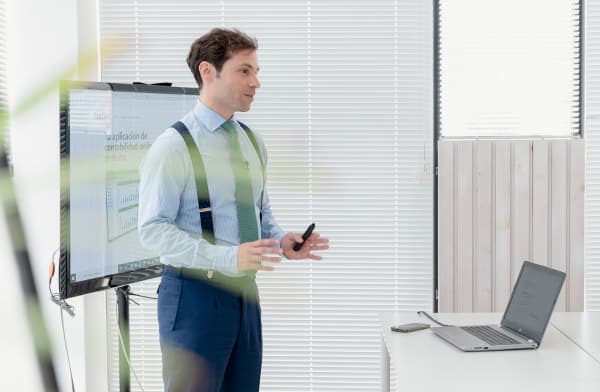 Defensa legal con un enfoque experto y estratégico.